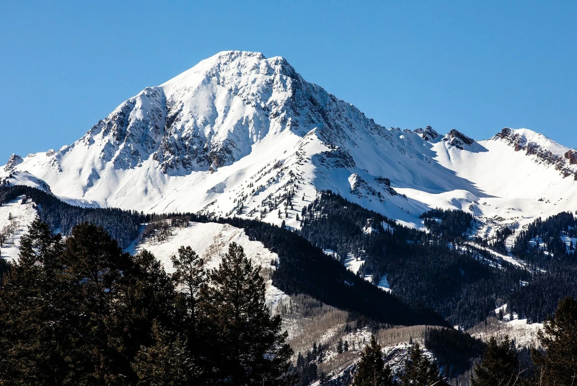 Panerai-Aspen-Trip-gear-patrol-ambiance-6-v2