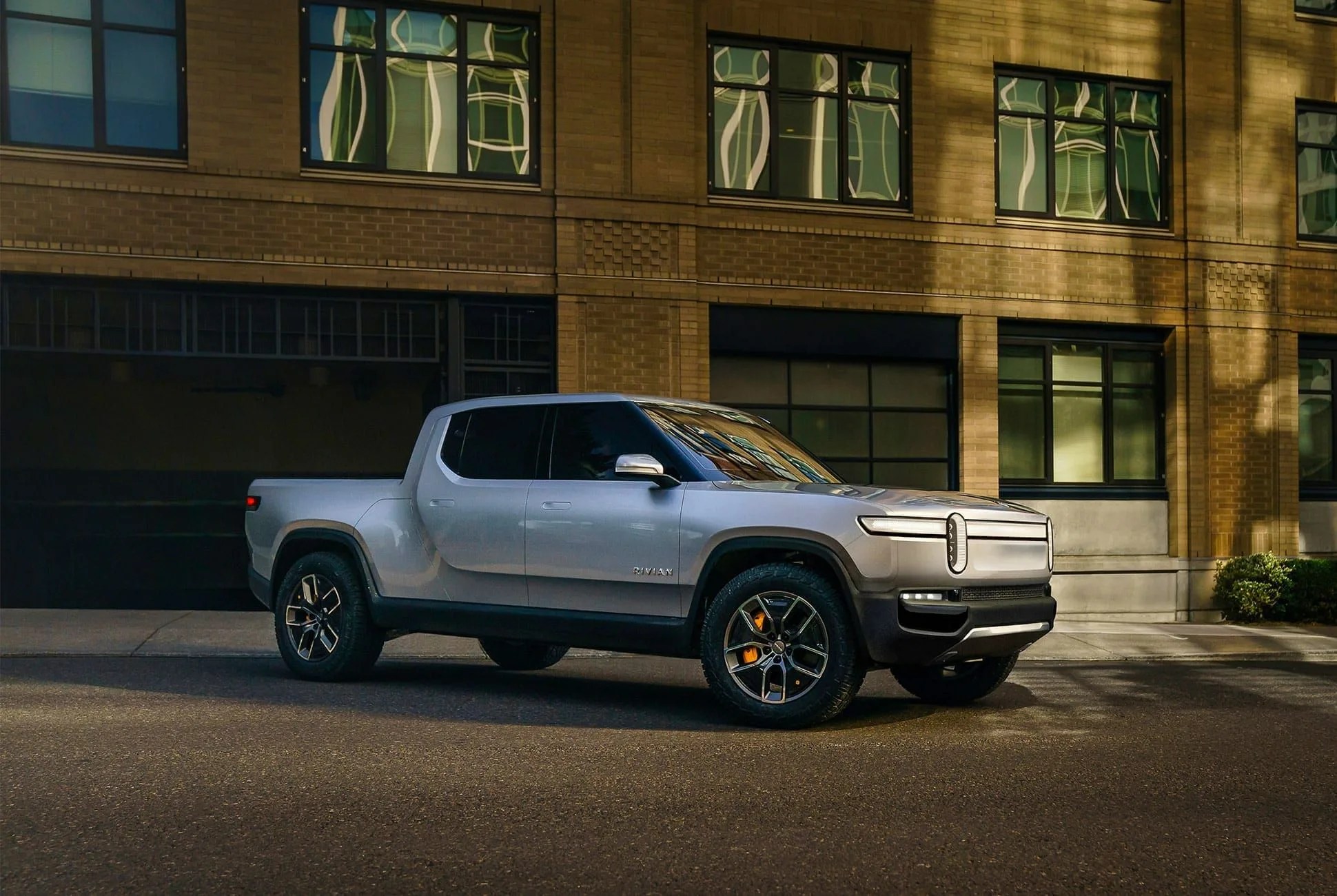 rivian r1t electric truck