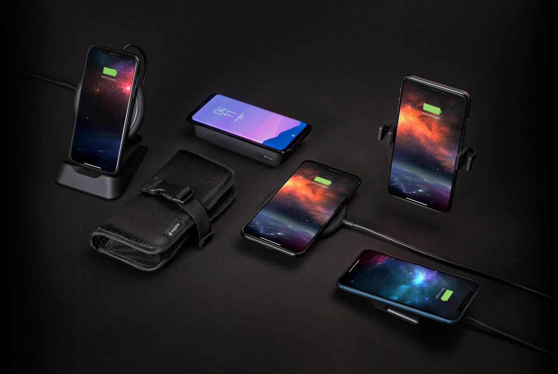 Sponsored-TIG-Gear-Patrol-Mophie-Charge-Stream-Lead-Full