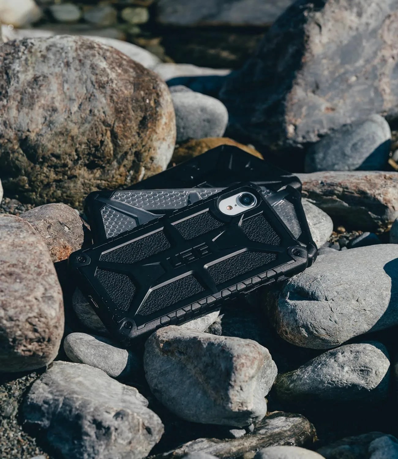 Sponsored-Urban-Armor-Gear-gear-patrol-ambiance
