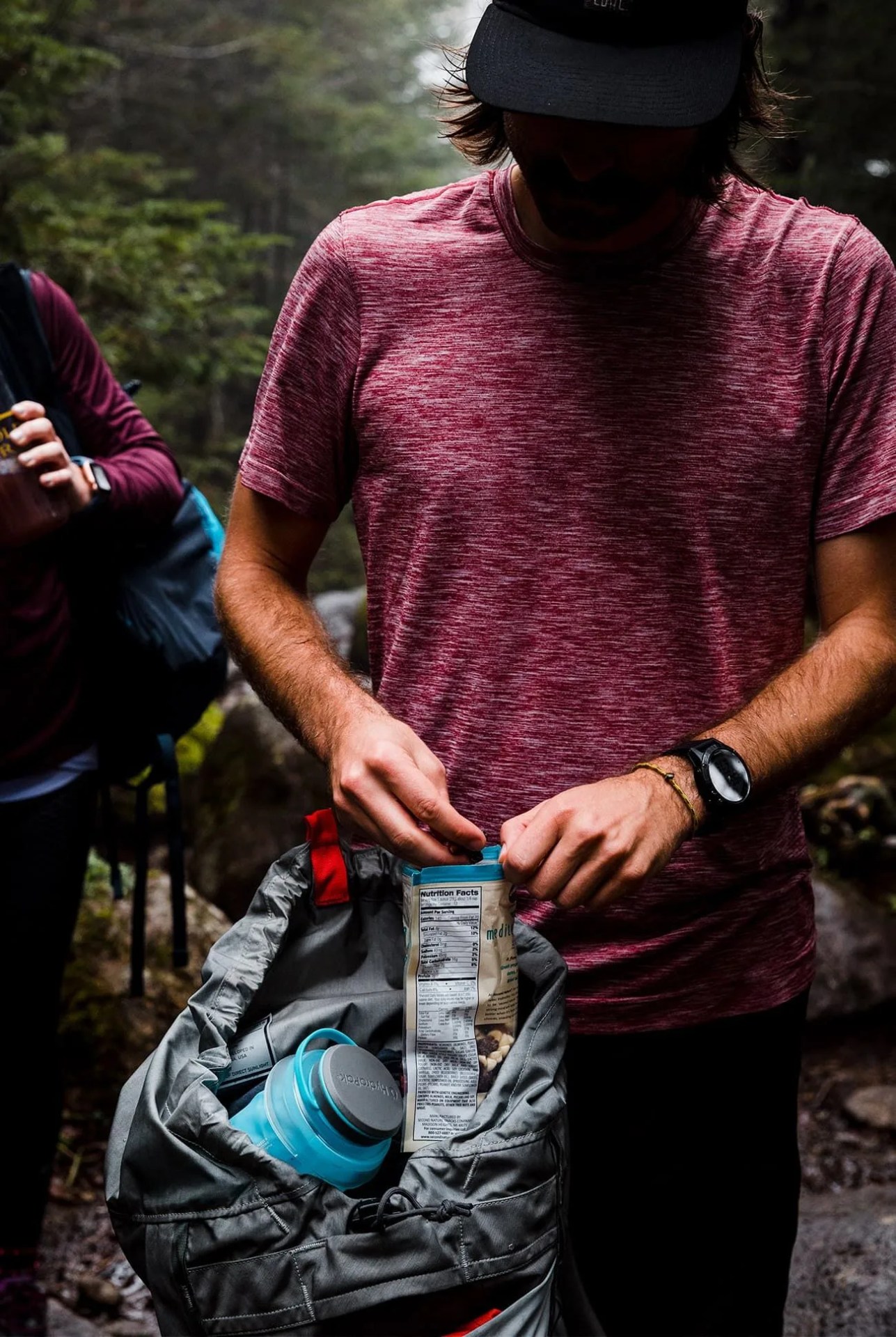 evergoods-mtn-quick-draw-gear-patrol-body-03