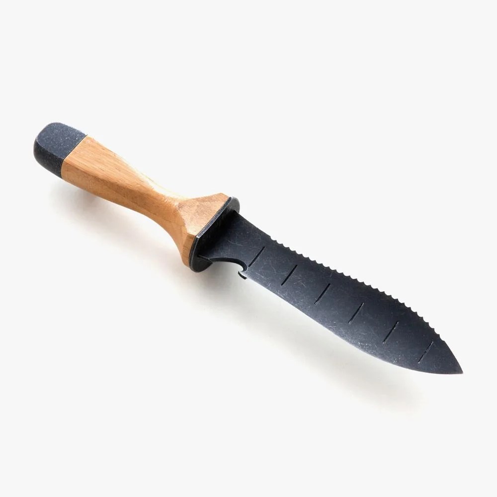 12-Guys-DIY-Gear-Patrol-filson-gardening-tool