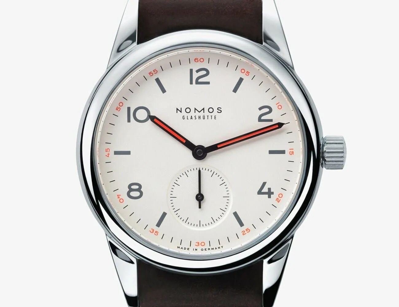 15-Office-Watches-gear-patrol-Nomos-Club