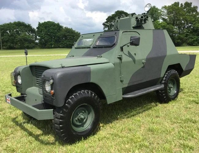 1974-Land-Rover-Shorland-Mk-3-gear-patrol-lead-feature
