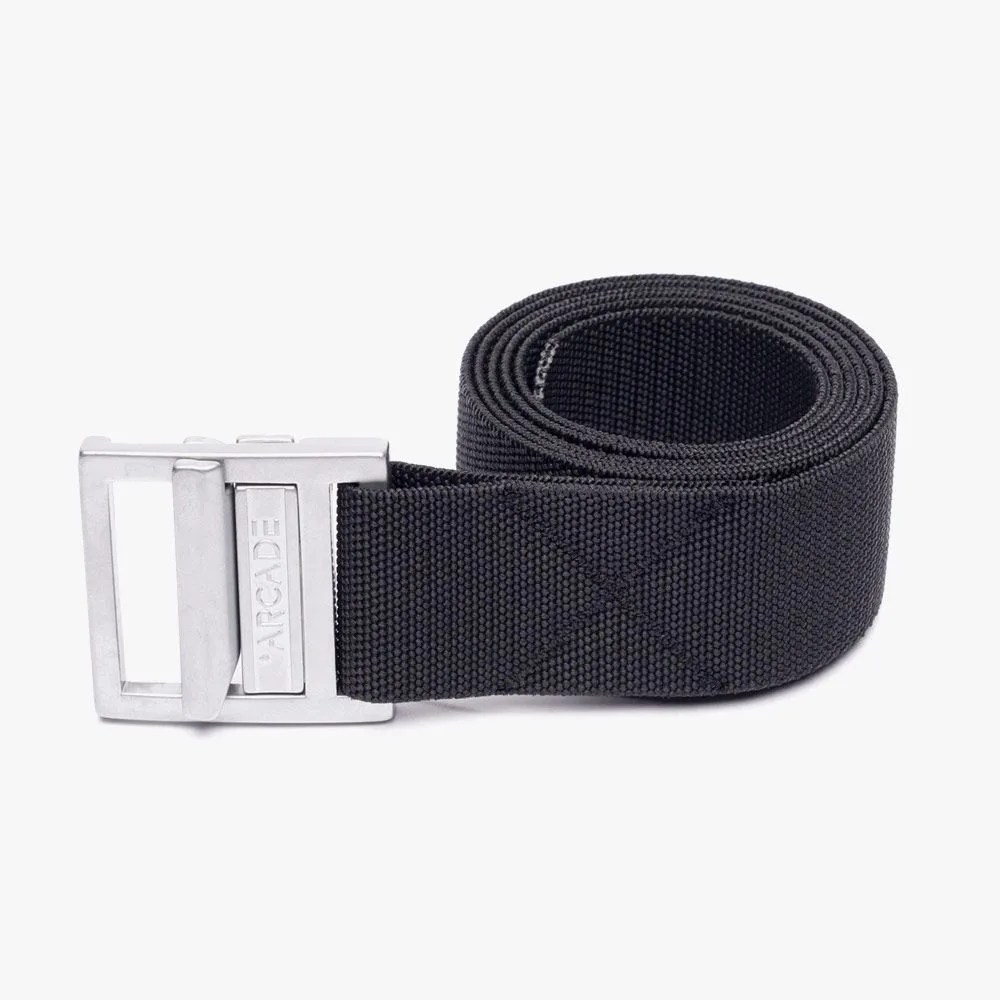 25-Perfect-Gifts-for-the-Adventurer-gear-patrol-Arcade-Belts-Guide-Belt