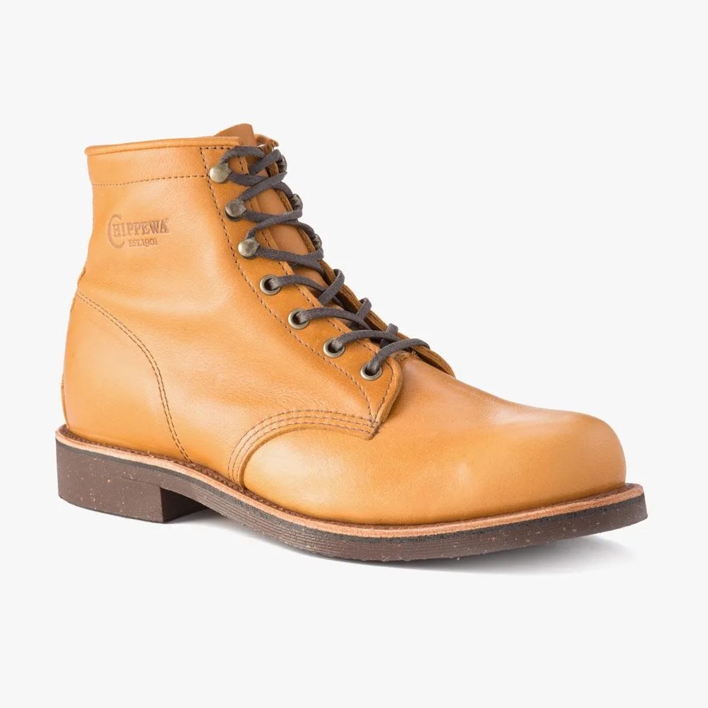25-Perfect-Gifts-for-the-Adventurer-gear-patrol-HUCKBERRY-X-CHIPPEWA-Service-Boot