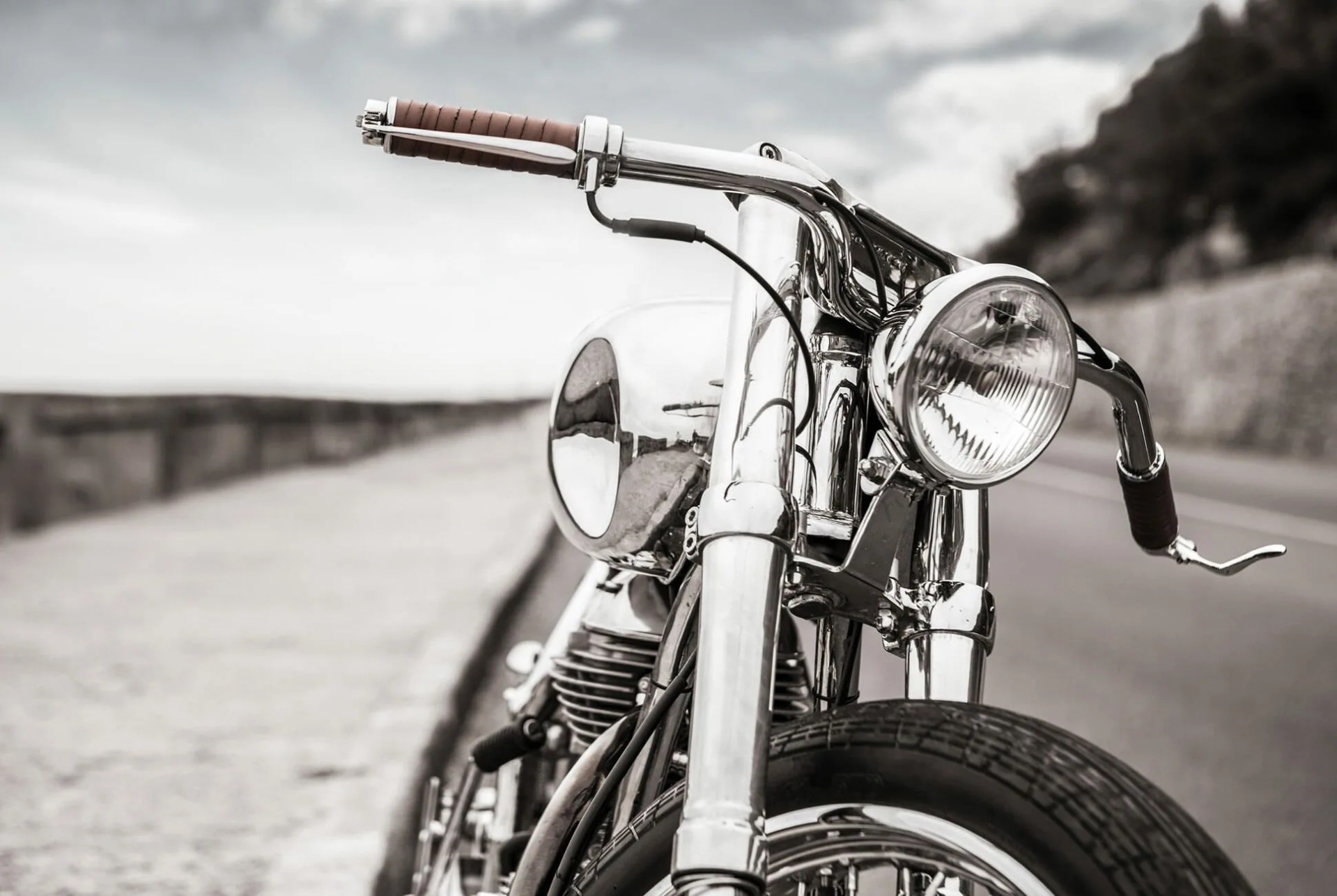Bandit-9-Motorcycles-gear-patrol-ambiance-1