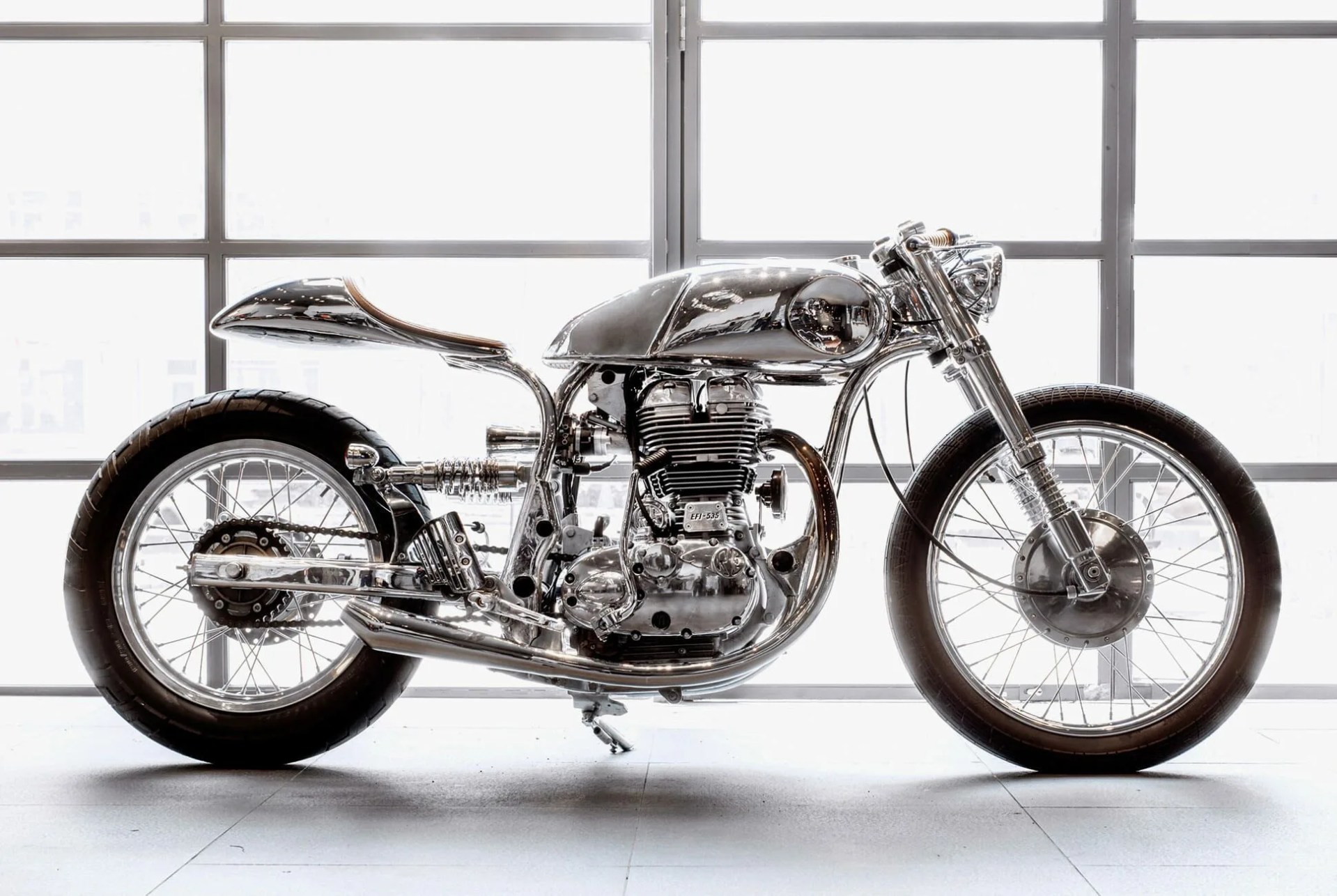 Bandit-9-Motorcycles-gear-patrol-ambiance-5