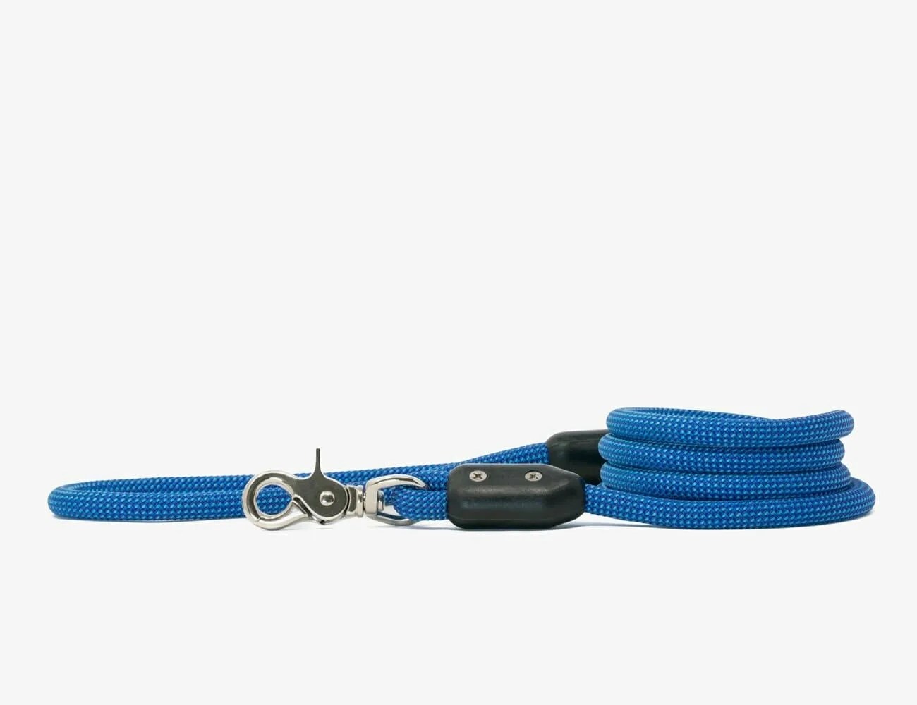 Best-Gifts-For-Dog-Lovers-Gear-Patrol-Lifetime-Leash-2