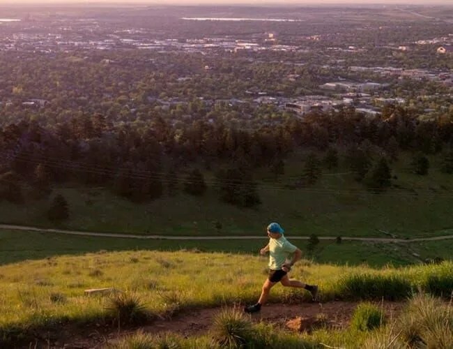 Best-Gifts-for-Athletes-gear-patrol-strava