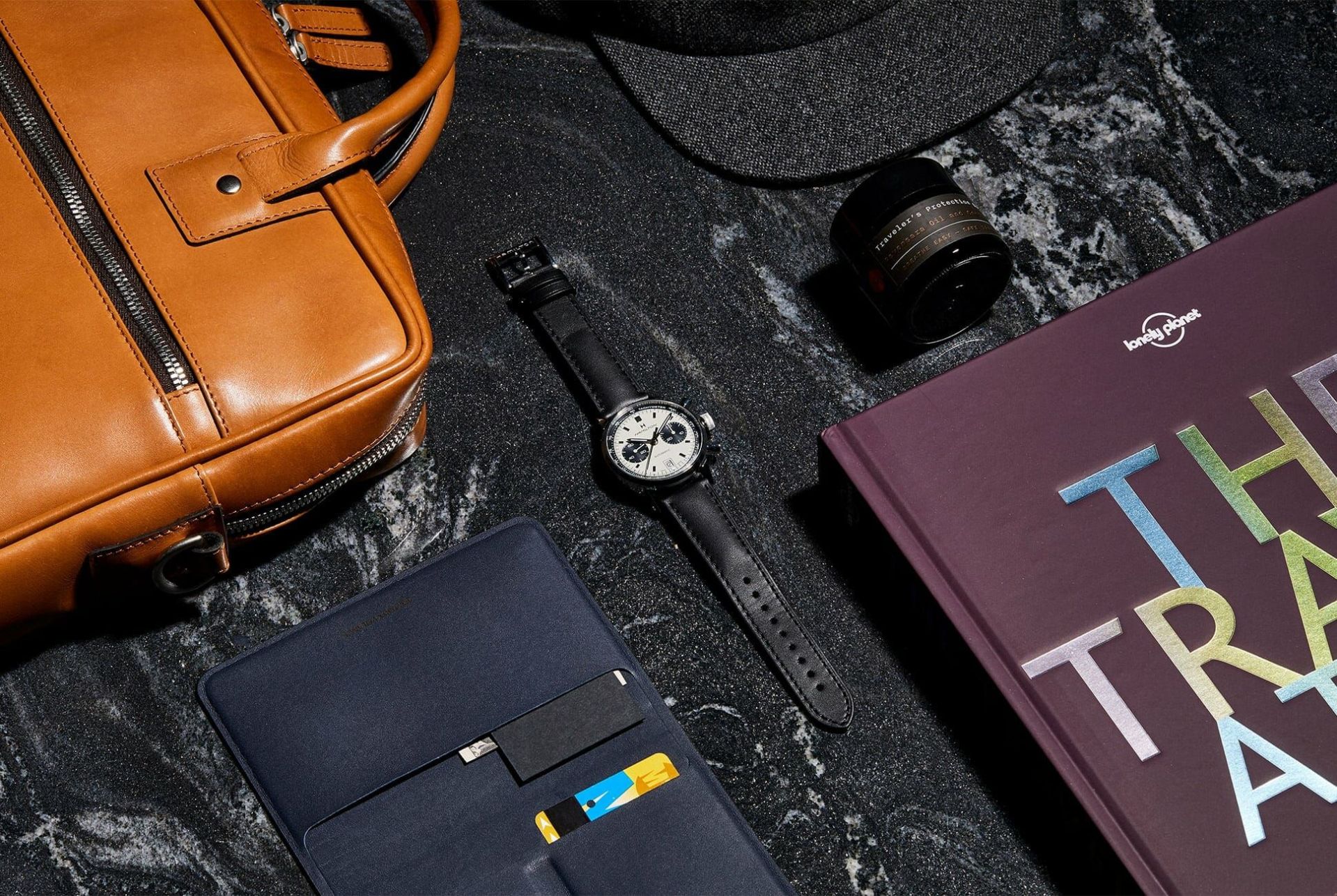 Best-Gifts-for-Business-Travelers-gear-patrol-full-lead