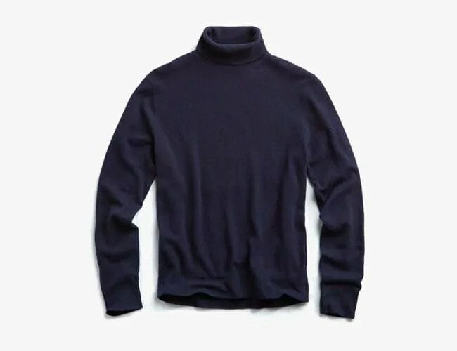 Best-Gifts-for-Business-Travelers-gear-patrol-turtleneck