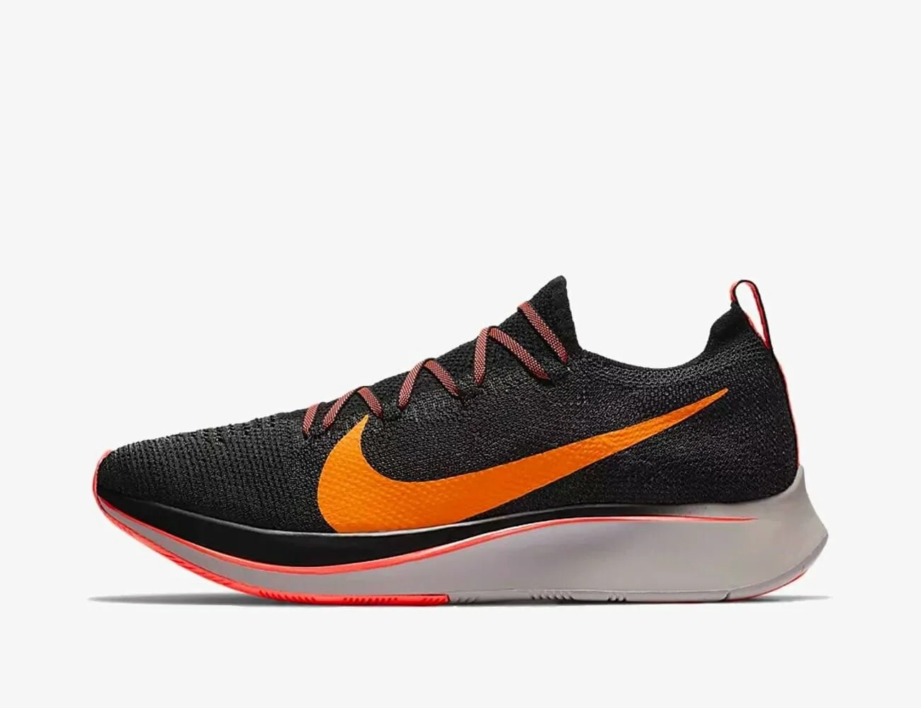 Best-Gifts-for-Road-Runners-Gear-Patrol-zoom-flyknit
