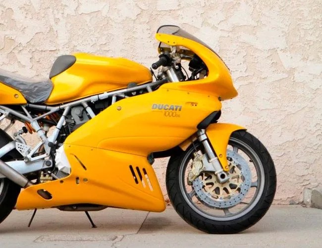 Ducati-Supersport-1000DS-Gear-Patrol-Feature