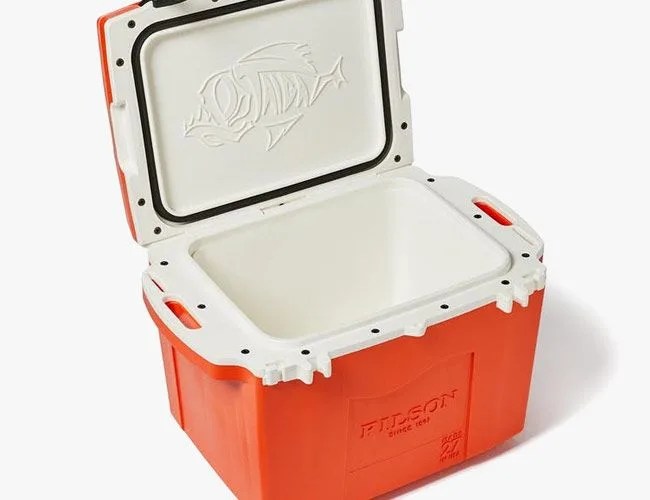 Filson-Blaze-Cooler-gear-patrol-feature