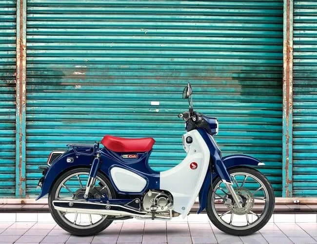 Honda-Cuper-Cub-gear-patrol-full-featured