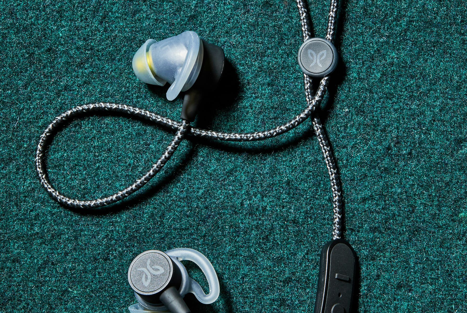 jaybird tarah pro review gear patrol full lead