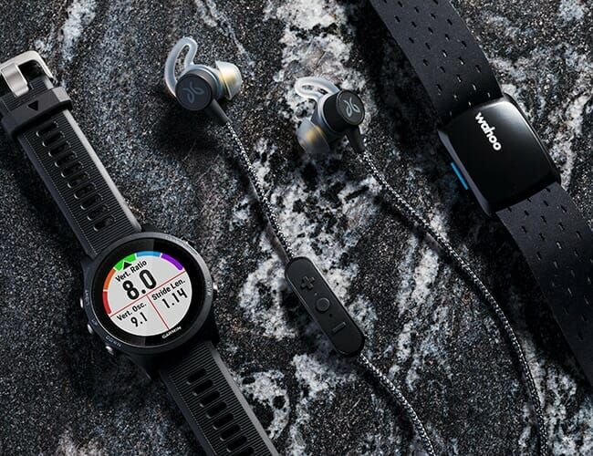 Must-Have-Running-Gadgets-gear-patrol-feature