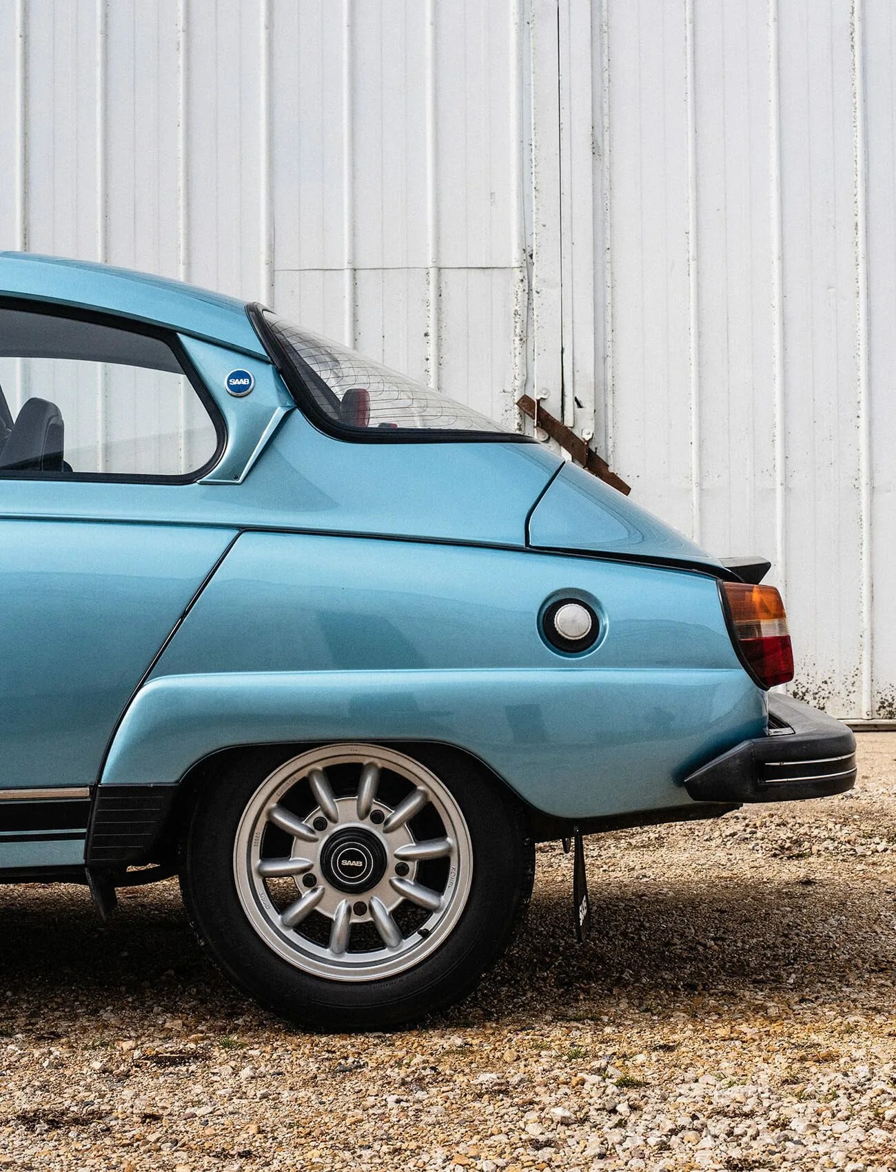 Saab-96-Review-gear-patrol-ambiance