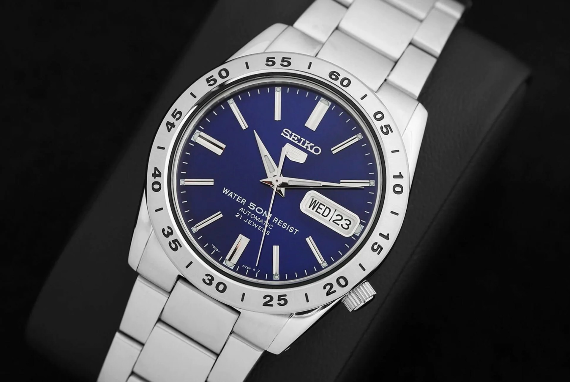Seiko-5-SNKD99K1-Deal-gear-patrol-lead-full