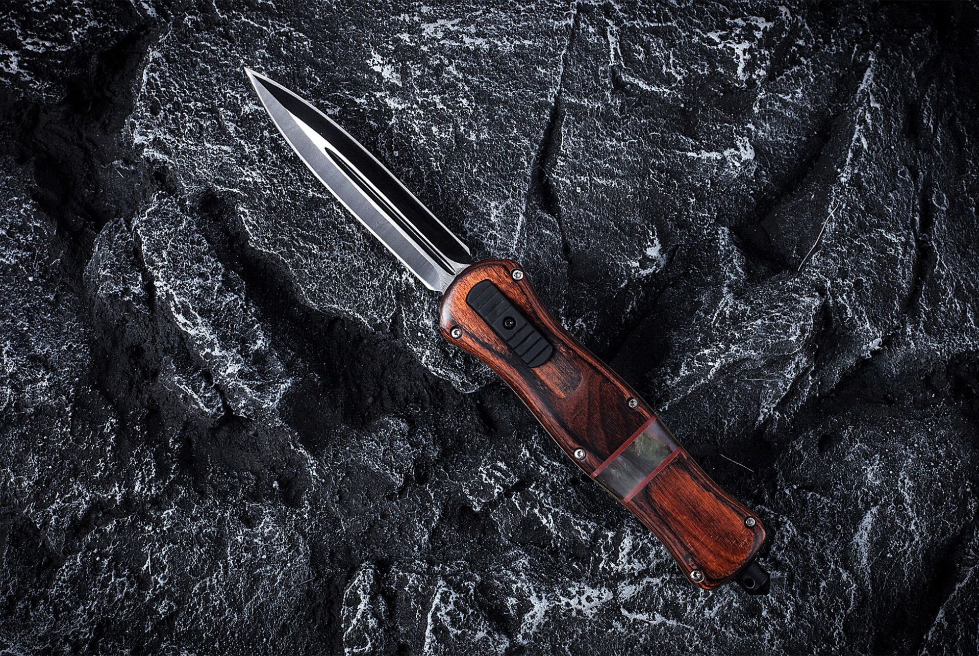 TIG-gear-patrol-tekto-full-lead
