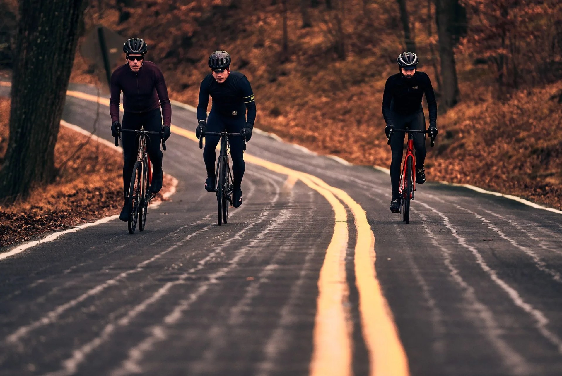 The-3-Best-Winter-Cycling-Kits-of-2019-gear-patrol-06