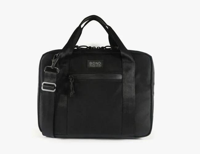 The-Best-Gifts-for-the-Dudes-in-Your-Family-gear-patrol-bond