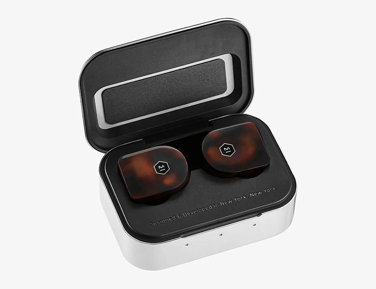 Want-True-Wireless-Earbuds-Gear-Patrol-master-dynamioc