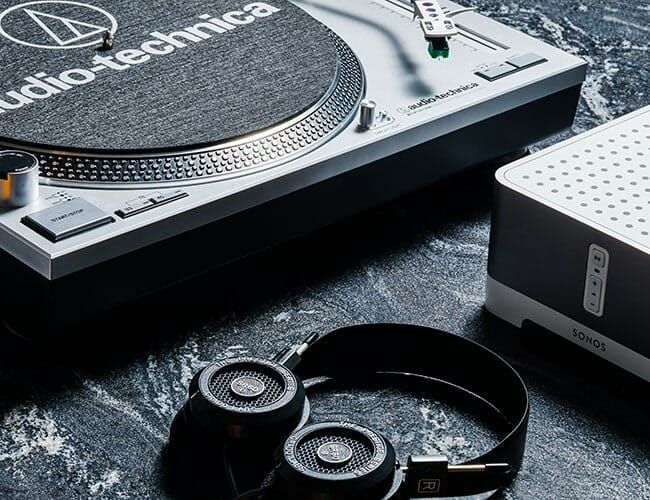 best-gifts-for-vinyl-gear-patrol-feature