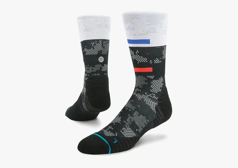gear-patrol-stance-socks-athlete