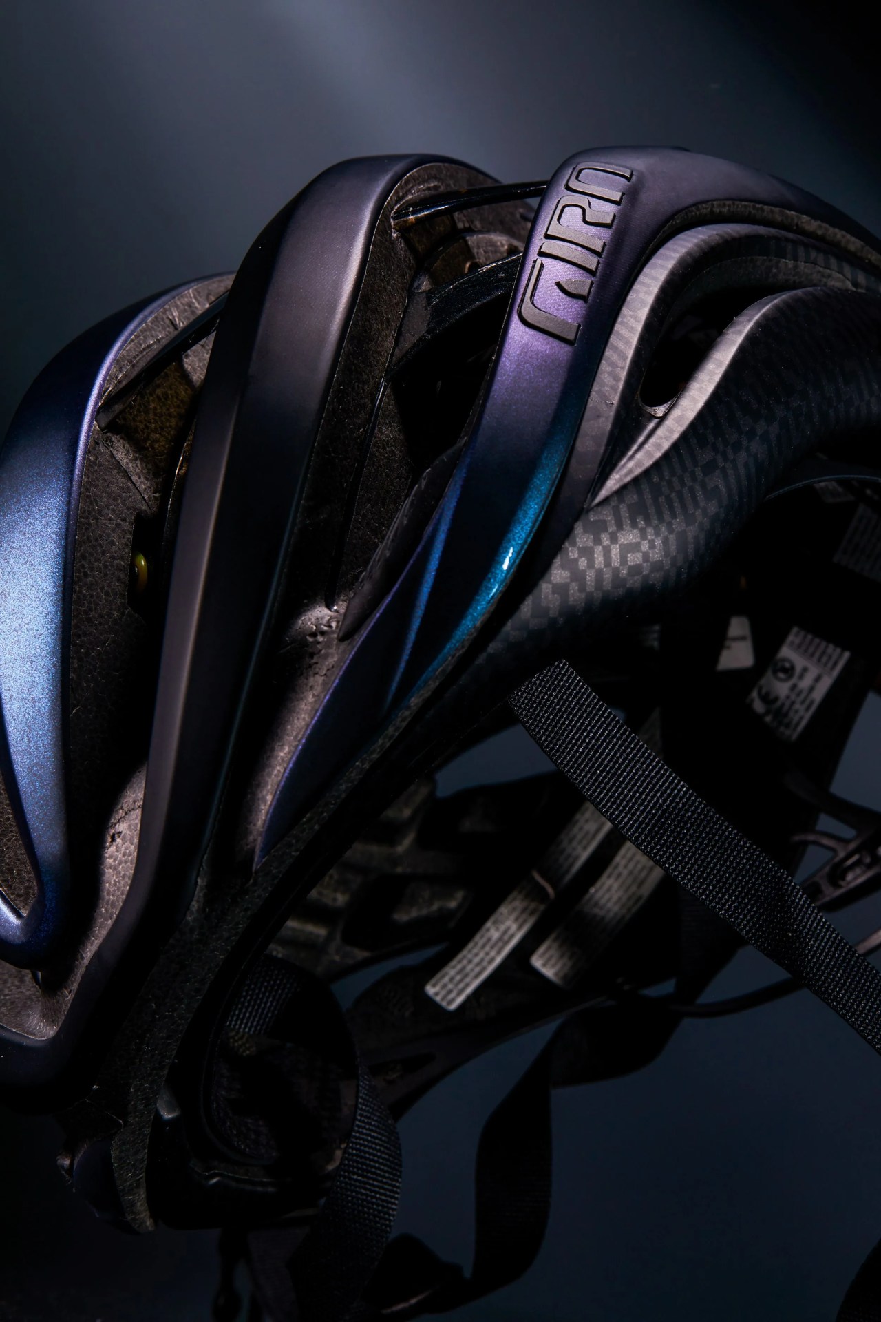 black giro bike helmet