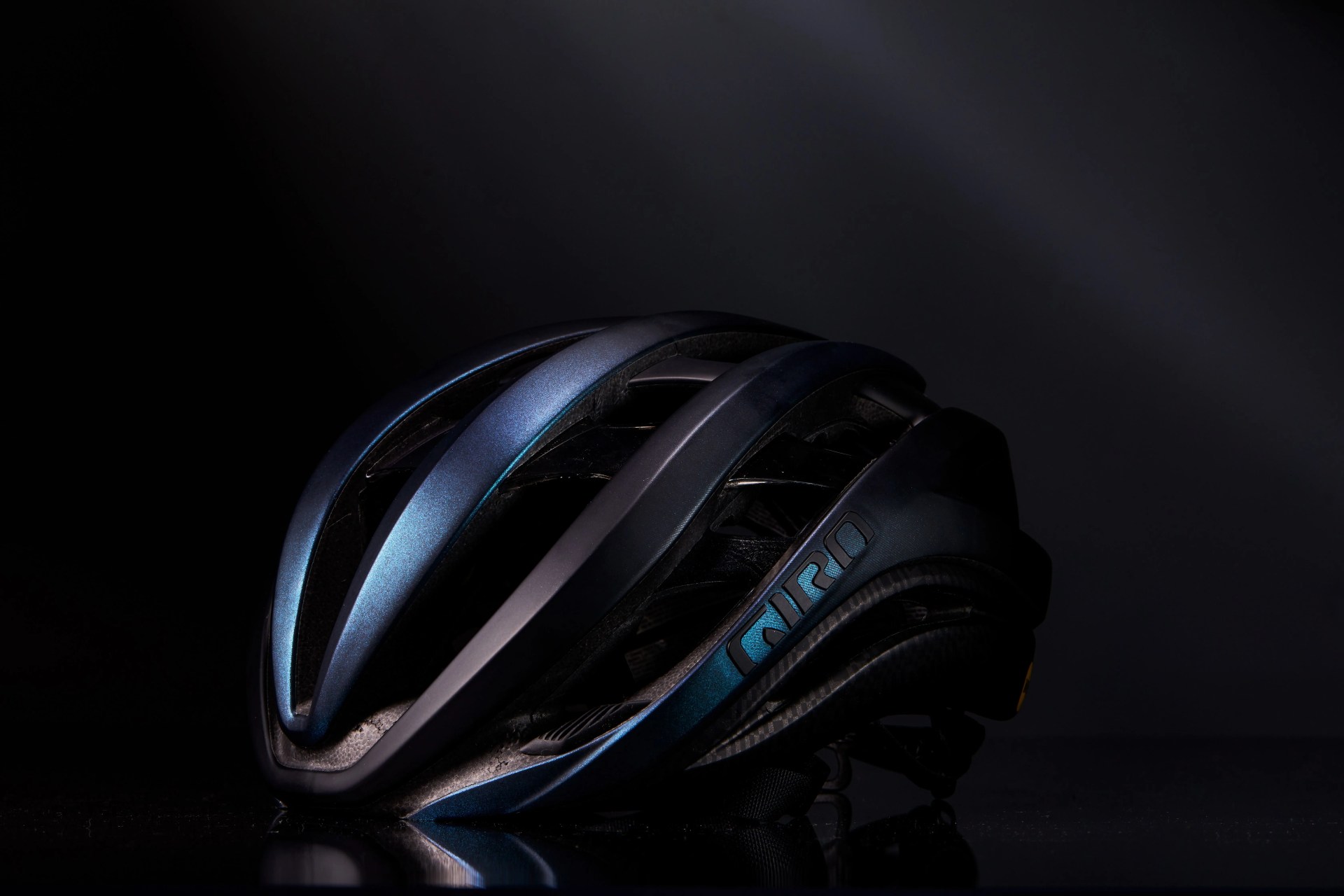 black giro bike helmet
