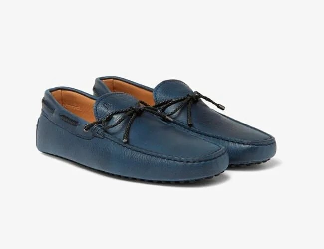 road-trip-gifts-gear-patrol-mocs