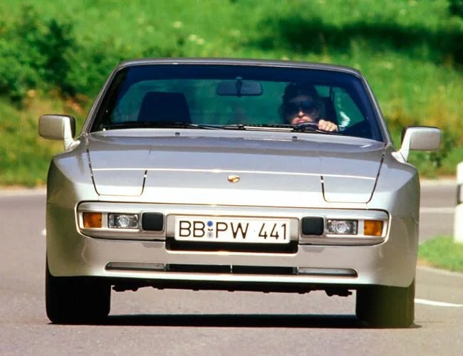 Porsche-944-Affordable-Dreamcar-gear-patrol-lead-feature