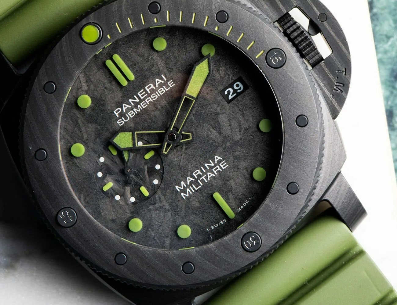 SIHH-Materials-Gear-Patrol-Panerai-Carbotech