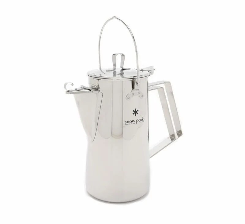 Snow-Peak-East-Dane-Deal-gear-patrol-Kettle