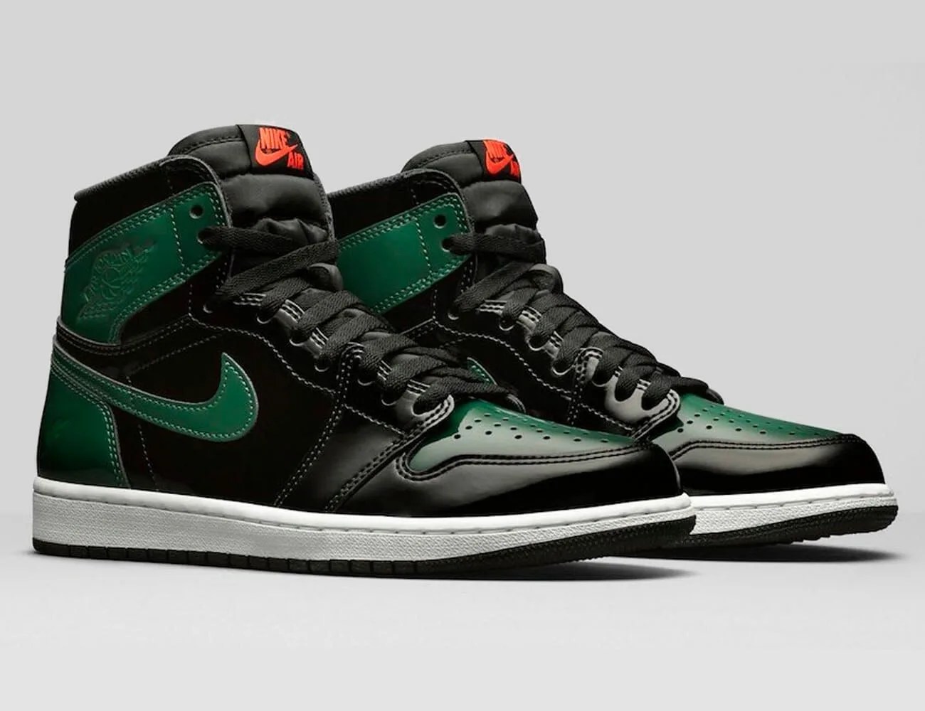 Valuable-Sneakers-Gear-Patrol-Jordan-1-Basel-Black