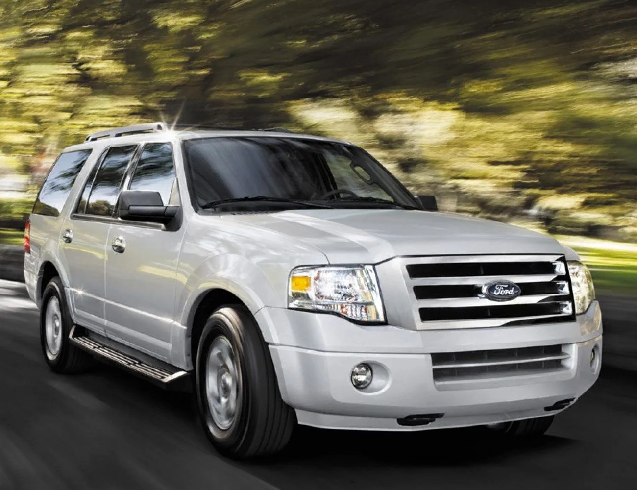 15-of-the-Worst-Used-Cars-gear-patrol-2013-Ford-Expedition