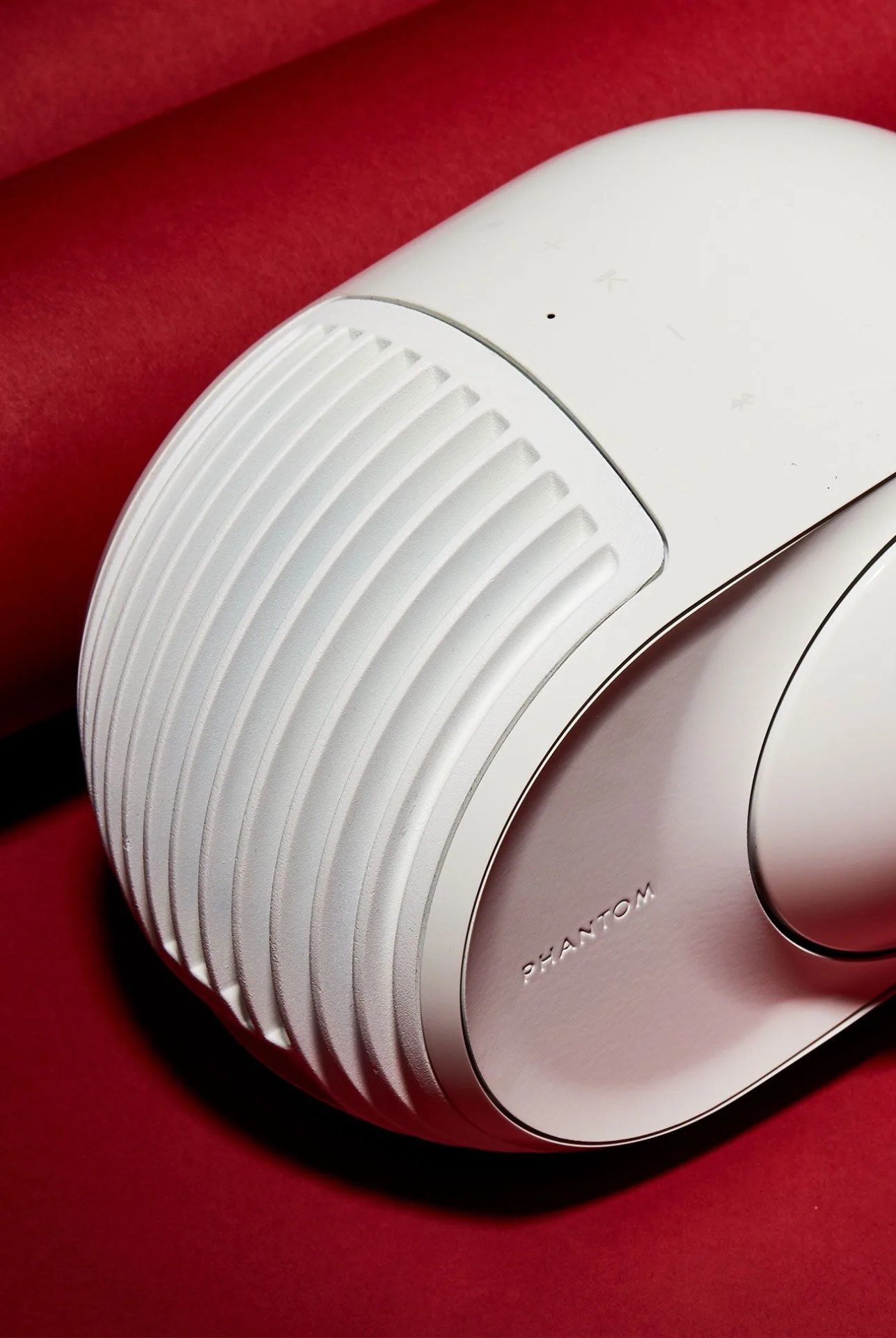 Devialet-Phantom-Reactor-gear-patrol-body-02