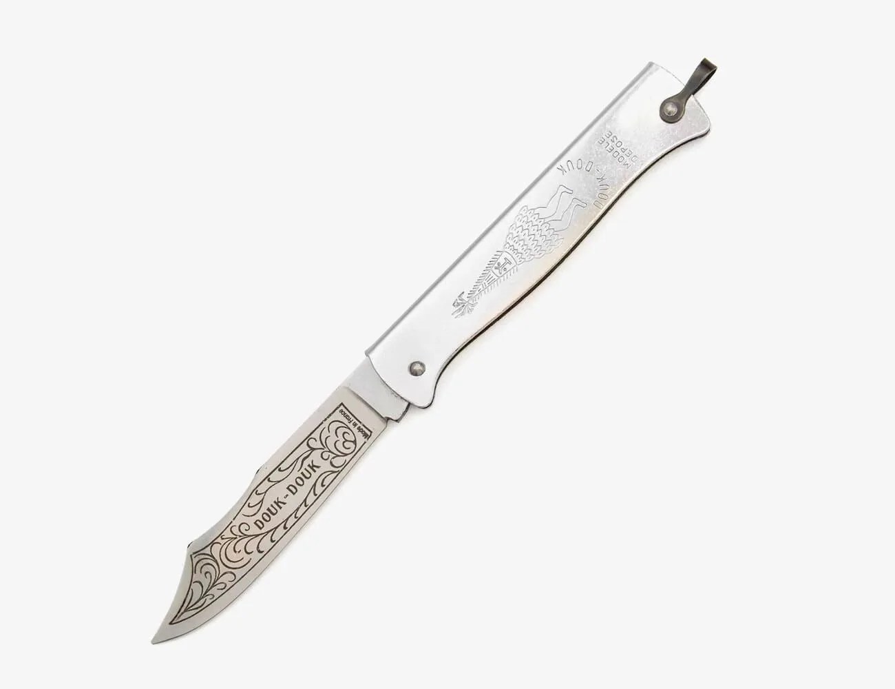 Huckberry-Knife-Note-Gear-Patrol-douk-douk