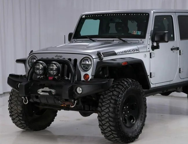 Jeep-Wrangler-Rubicon-V8-gear-patrol-lead-feature