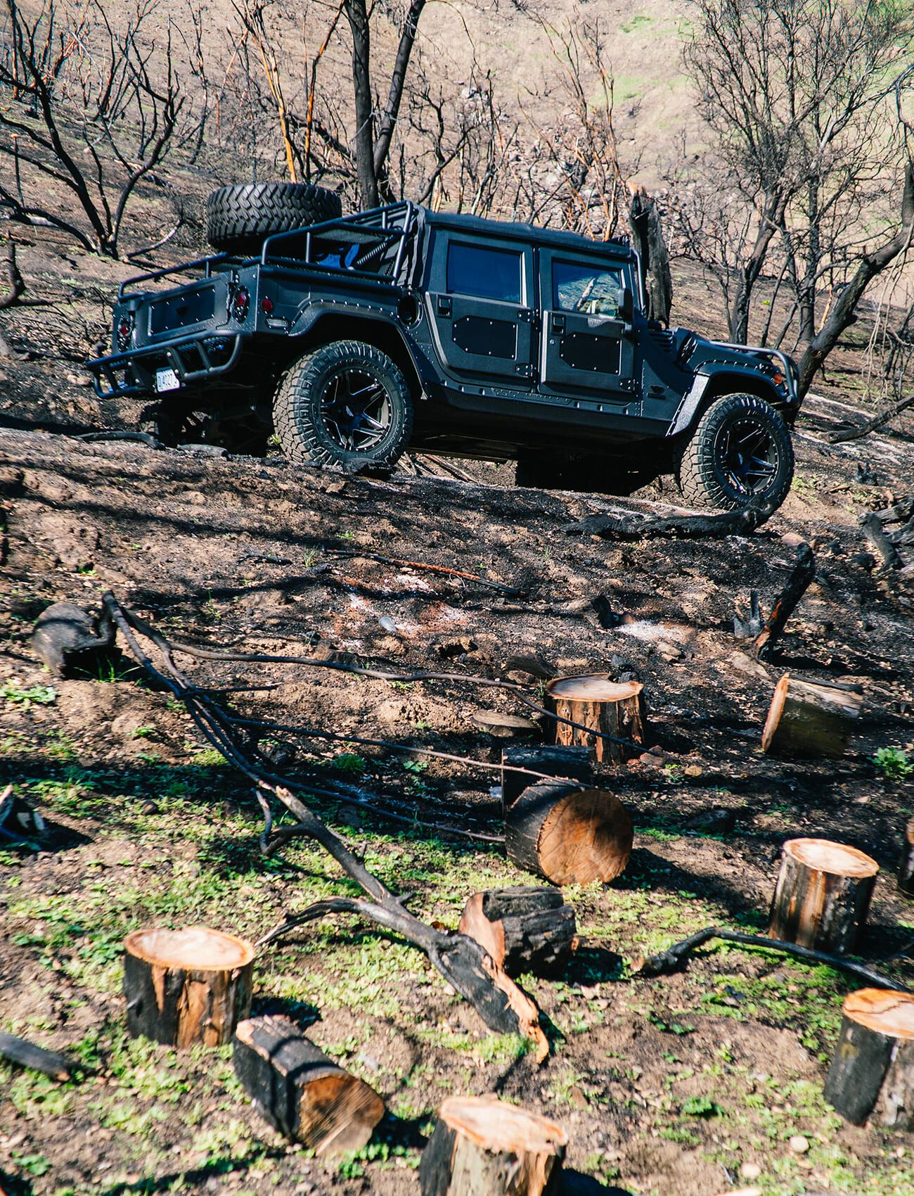 Mil-Spec-Automotive-Hummer-H1-gear-patrol-ambiance-4