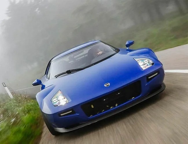 New-Stratos-gear-patrol-feature