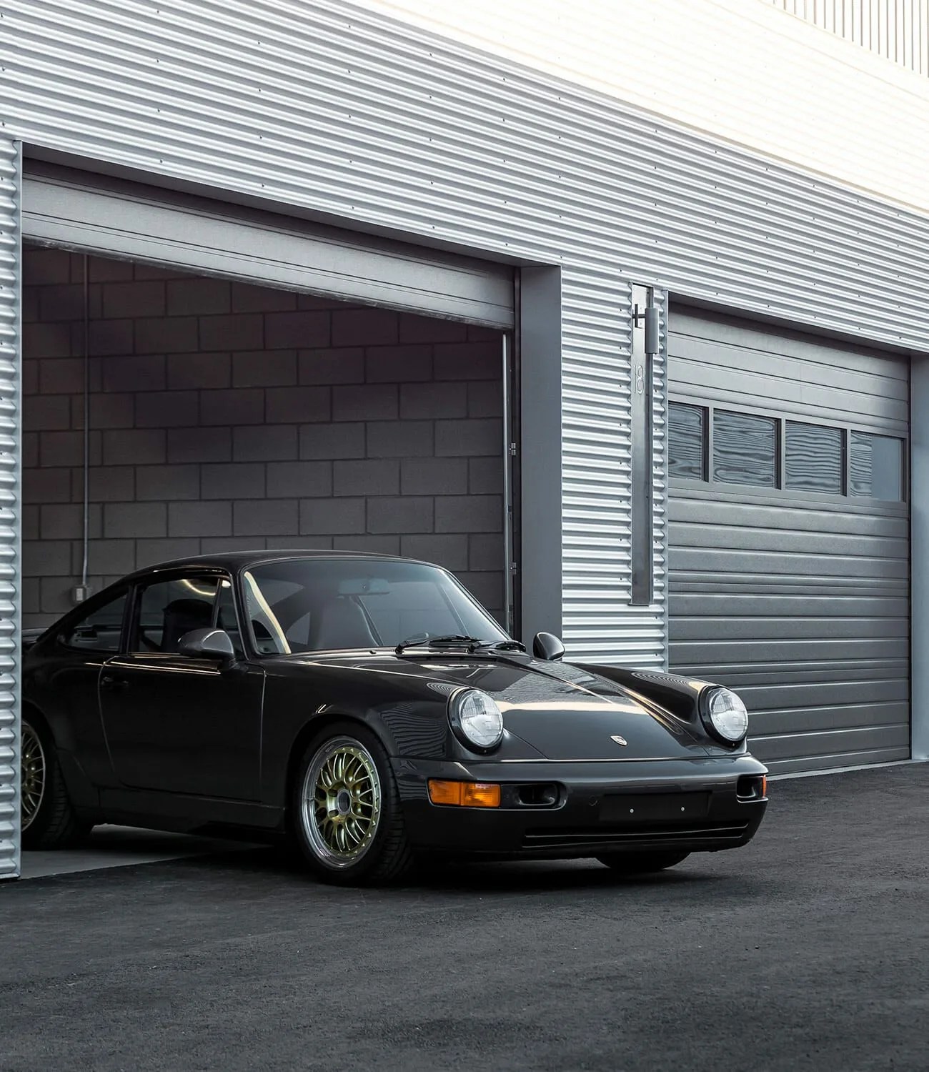 Otto-Car-Club-gear-patrol-ambiance-2