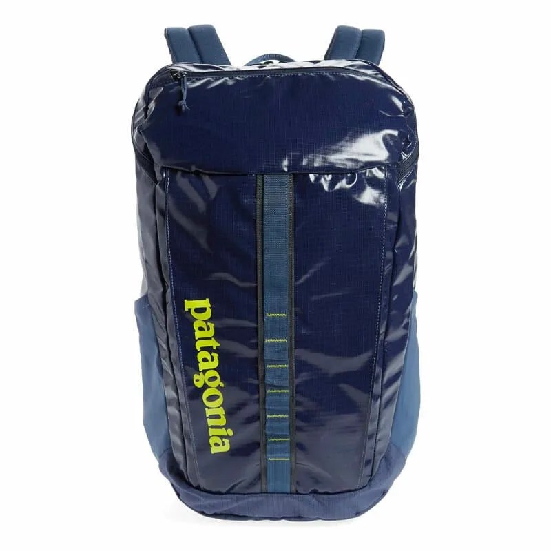 Patagonia-Elements-Nordstrom-Gear-Patrol-Black-Hole