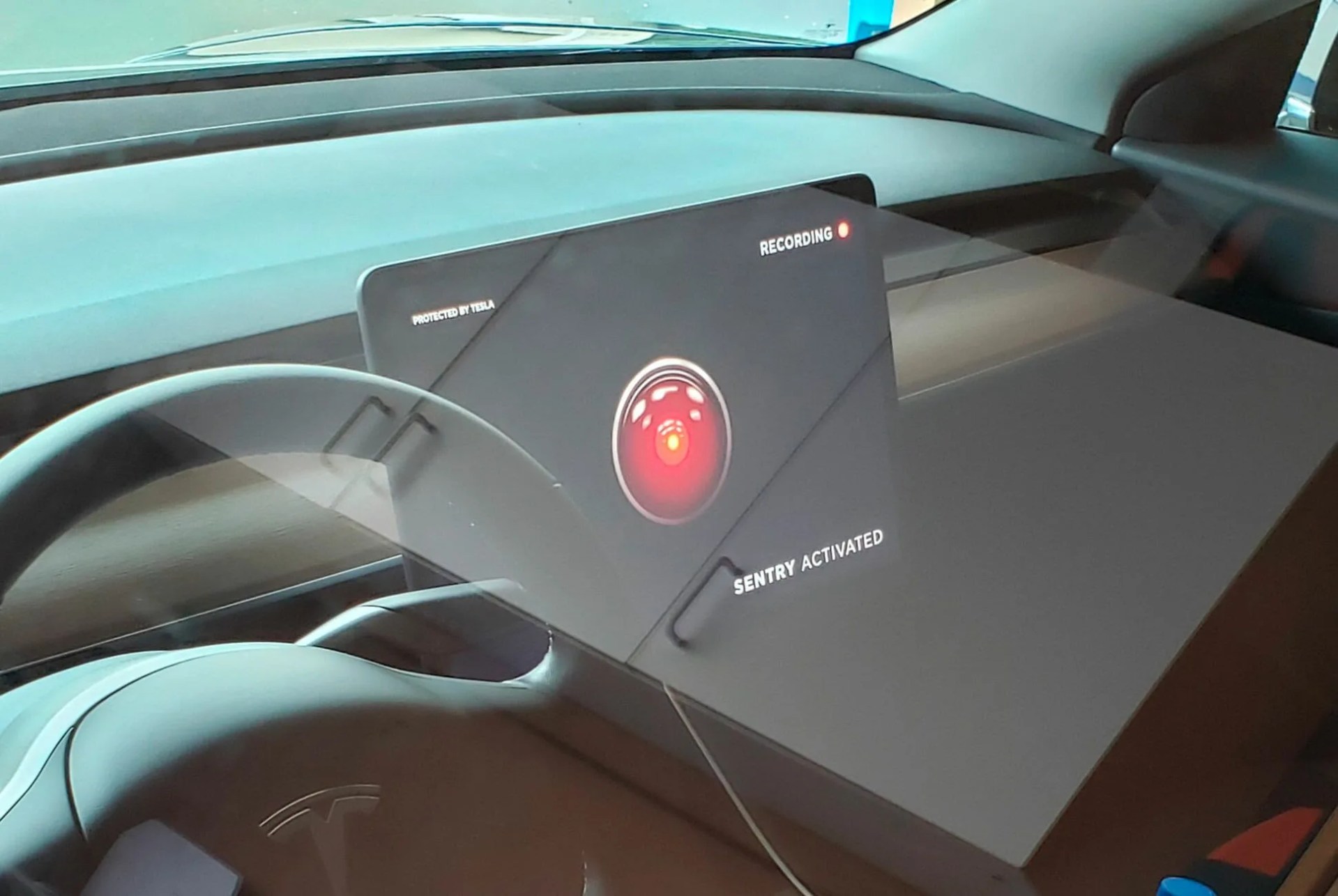 Tesla-Sentry-gear-patrol-full-lead