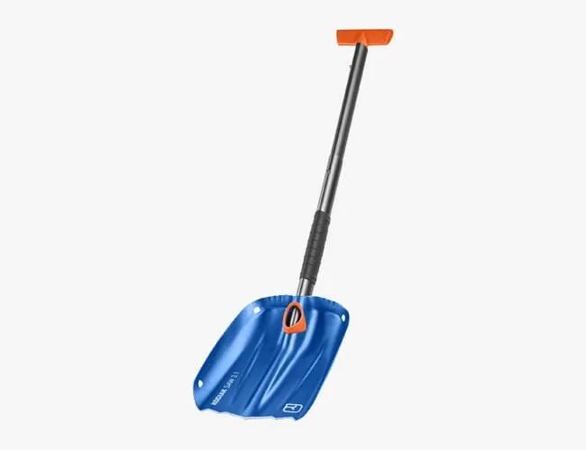 The-Ultimate-Hut-Trip-Touring-Kit-gear-patrol-shovel