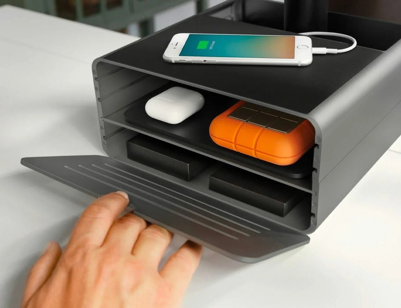 This-Is-the-Perfect-Desktop-Accessory-for-iMac-Gear-Patrol-Inline