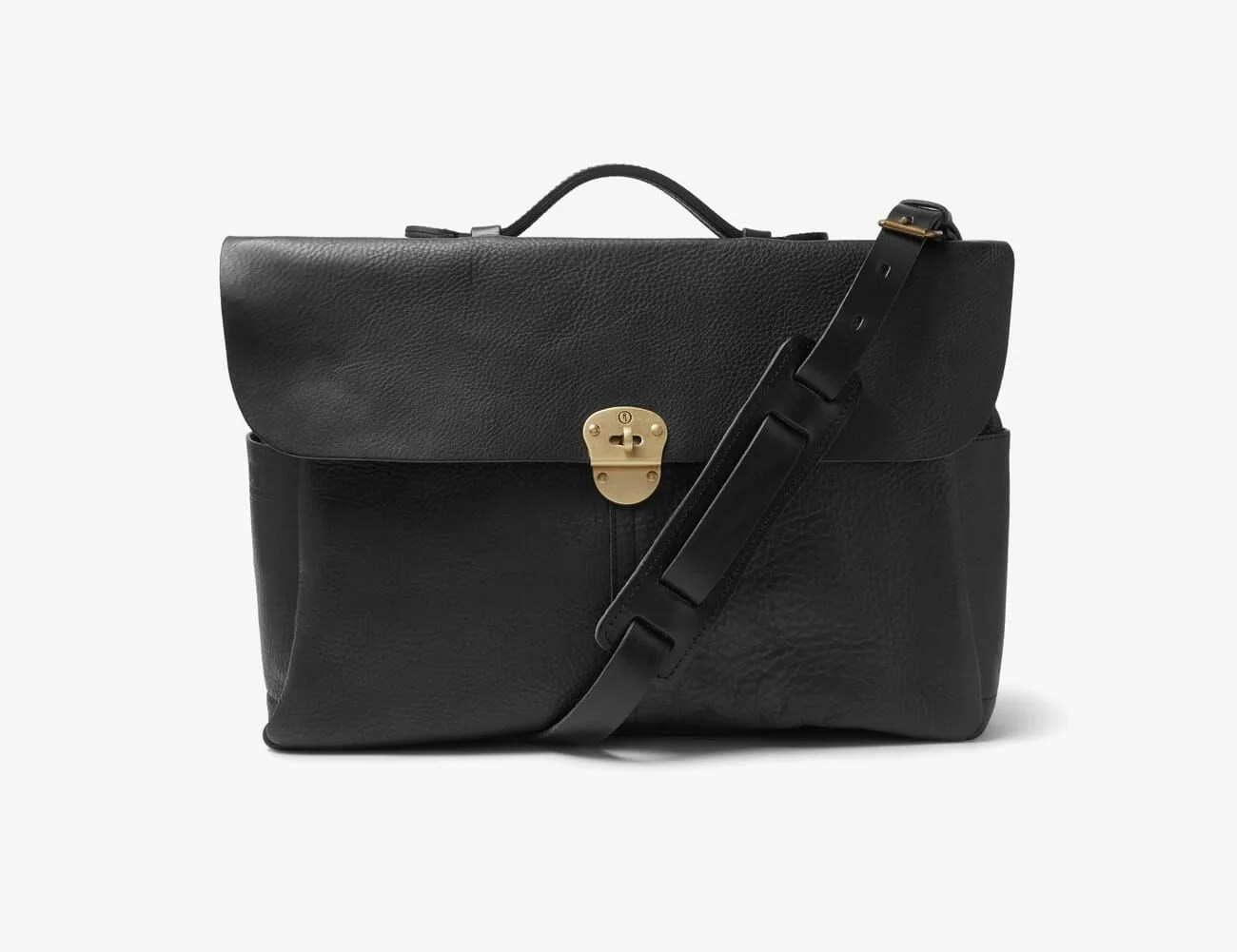 Valentines-Day-Stylish-Man-Gear-Patrol-Bag