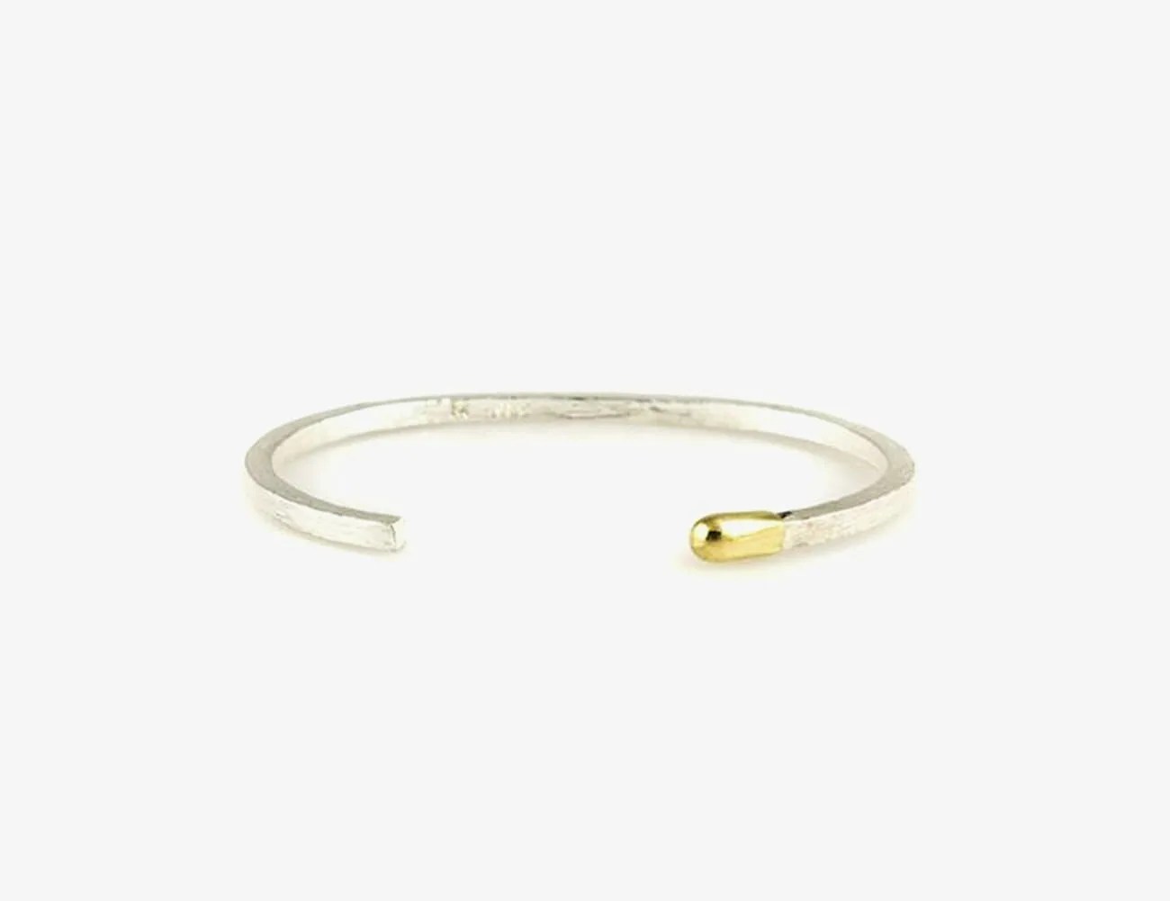 Valentines-Day-Stylish-Man-Gear-Patrol-Bracelet